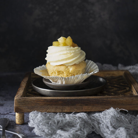 Apfel Cupcakes mit Maple Frosting und Apfel-Zimt-Kompott