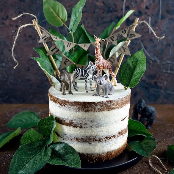 Baby Wildtier Torte mit Karamell-Creme und Mandel-Böden | Naked Cake