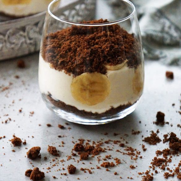 Bananencreme mit Cookies - ein last minute Dessert im Glas