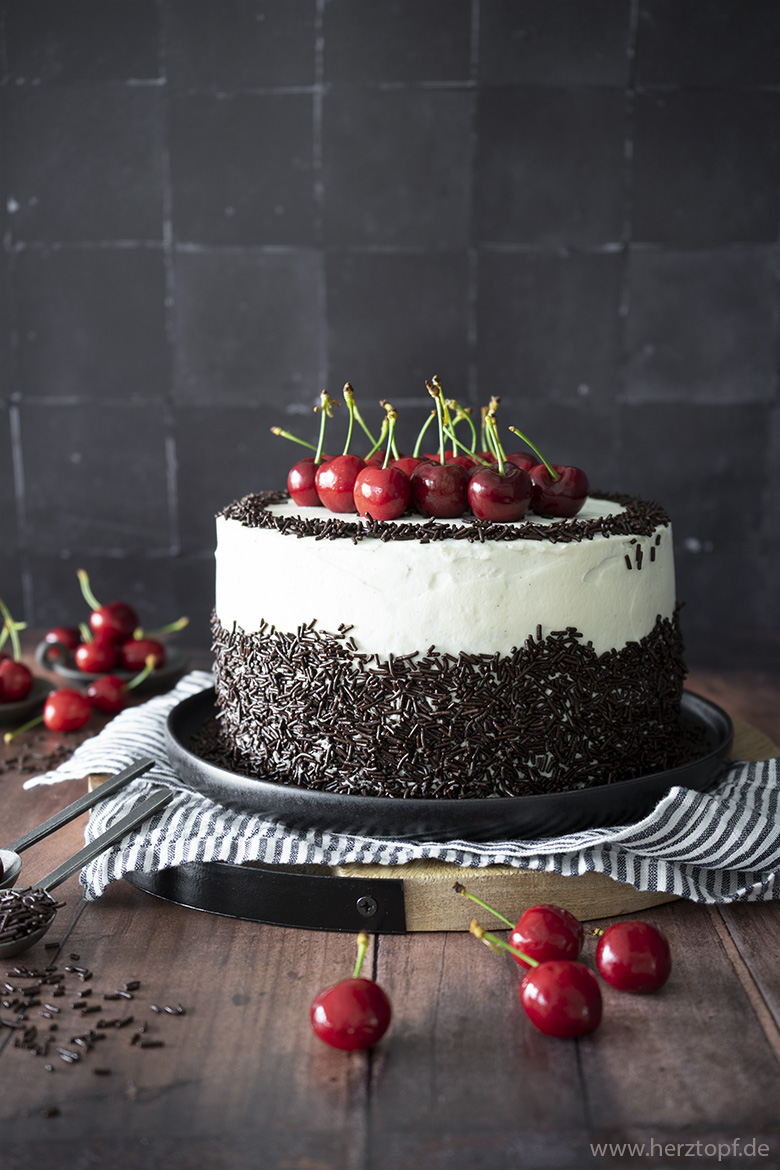 Black Forest Cake | Schwarzwälder Kirschtorte