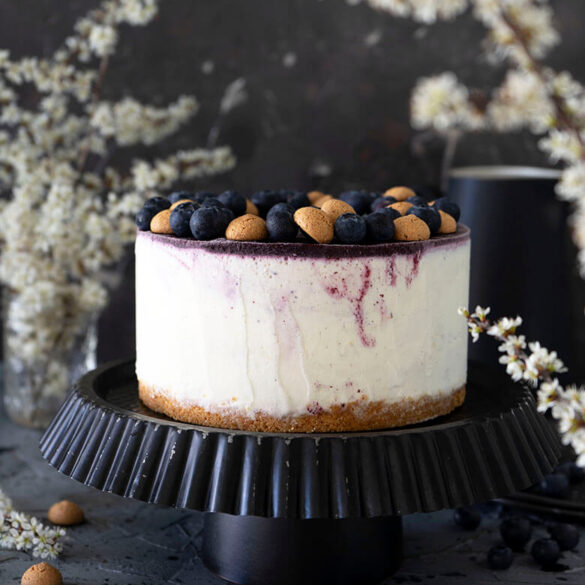 Blueberry Cheesecake Eistorte