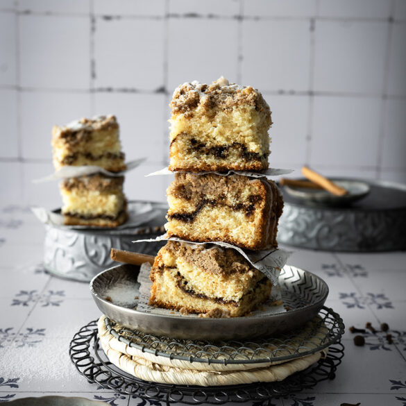 Dirty Chai Coffee Crumble Cake
