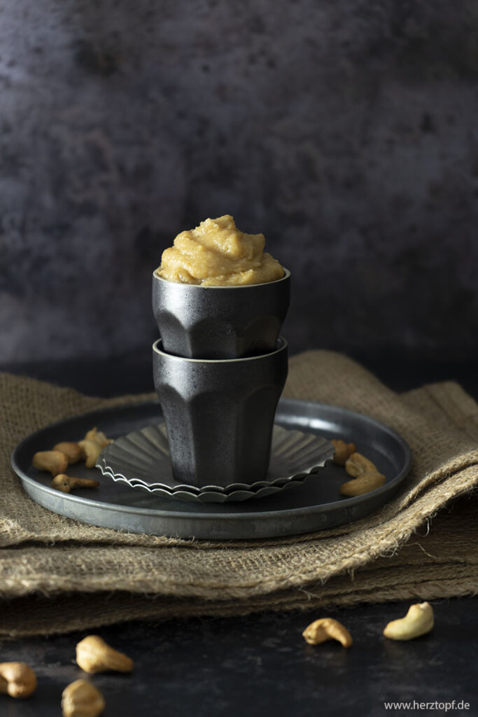 Geröstete Cashew-Creme - ideal als Brotaufstricht, für Müslis, Frostings oder als Tortenfüllung