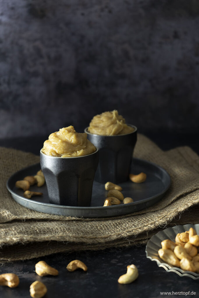 Geröstete Cashew-Creme - ideal als Brotaufstricht, für Müslis, Frostings oder als Tortenfüllung