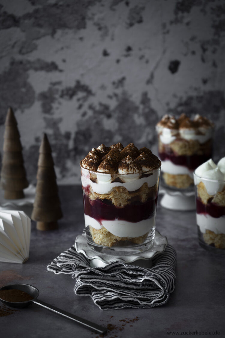 Glühwein Waffel Tiramisu im Glas | zuckerliebelei