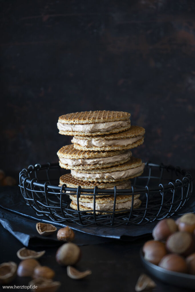 Honigwaffeln mit Schoko-Haselnuss-Creme