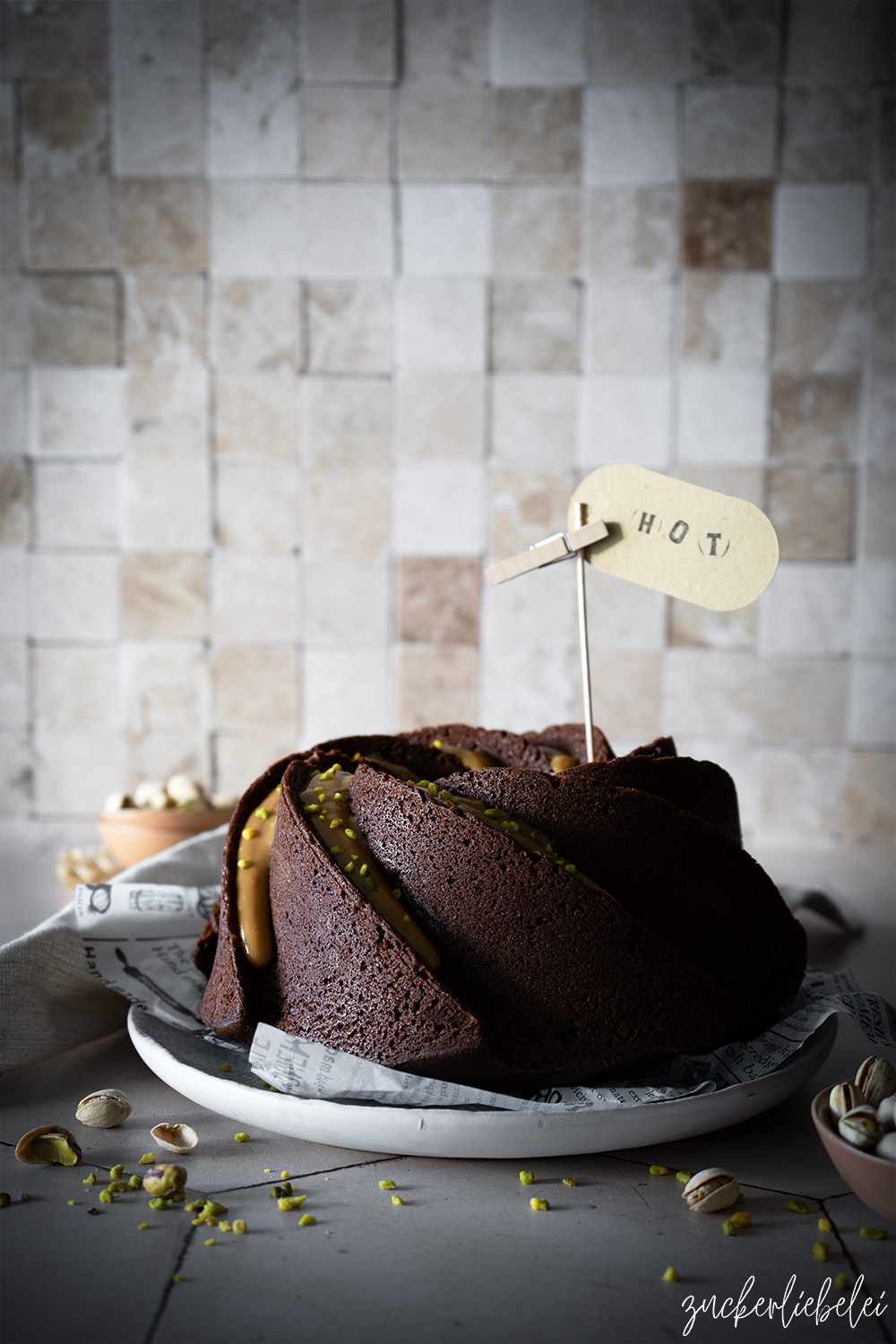 Hot Chocolate Bundt Cake mit Chili