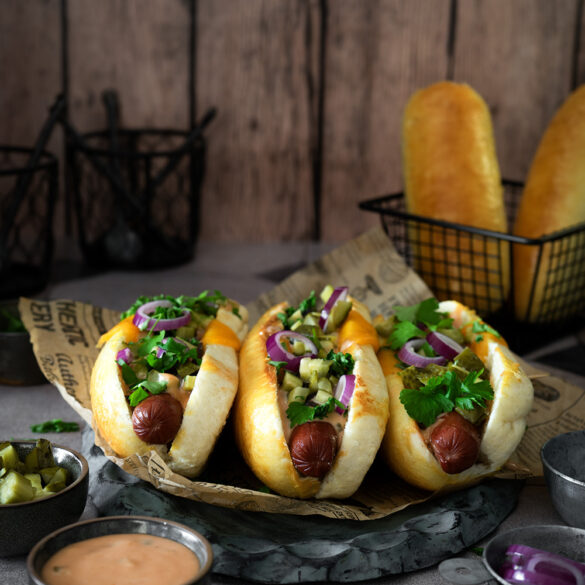 Homemade Hot Dog Brötchen lecker gefüllt | Hot Dog Buns