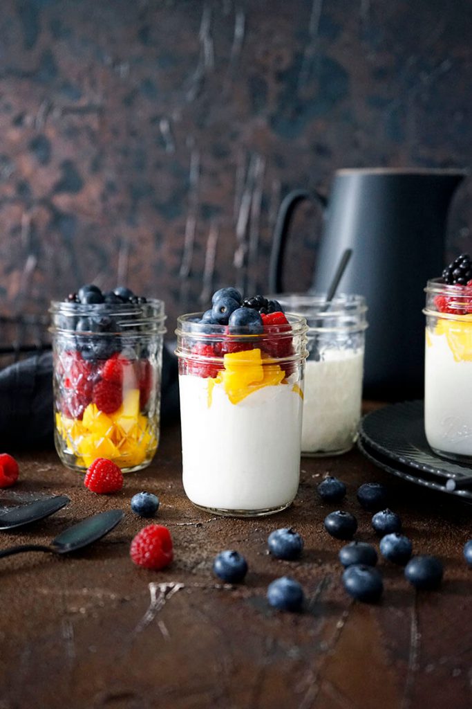 Joghurt ganz einfach selber machen - milchfrei oder aus tierischen Milchsorten (Werbung für YOGUT Starterkulturen)