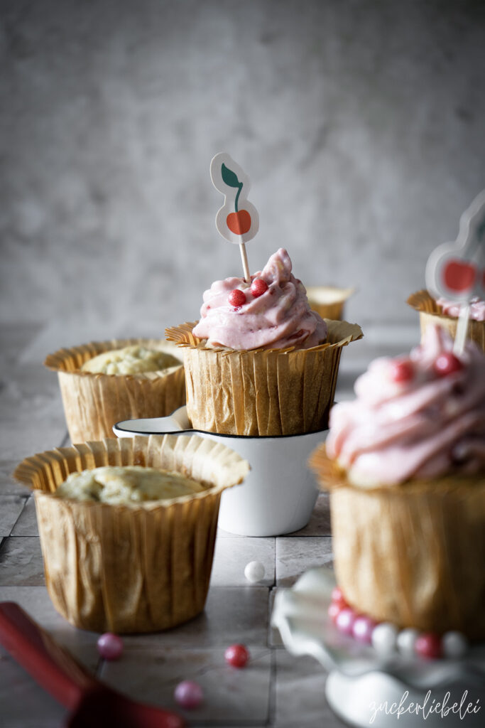 KiBa Cupcakes | Kirsch Bananen Cupcakes | zuckerliebelei