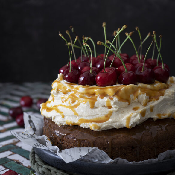 Kirsch-Mascarpone-Kuchen mit Karamellcreme