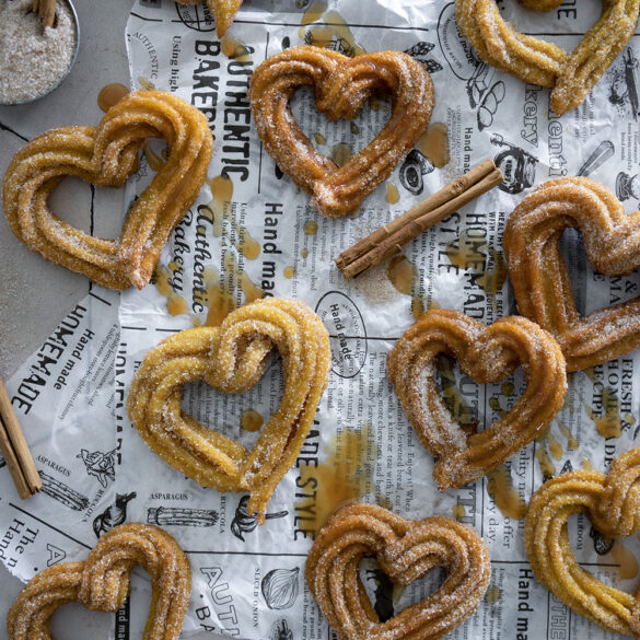 Kürbis Herzchen Churros mit Karamellsoße