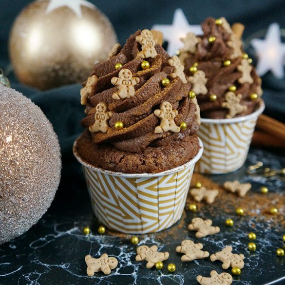 Lebkuchen Cupcakes mit Schokoladen-Topping (Werbung für Reishunger)