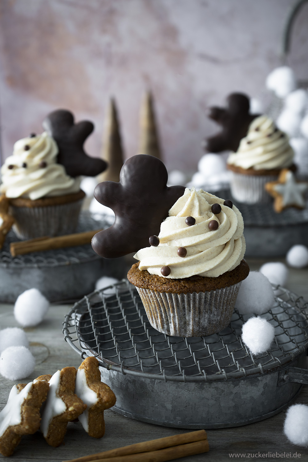 Lebkuchen Cupcakes mit Zimt Topping