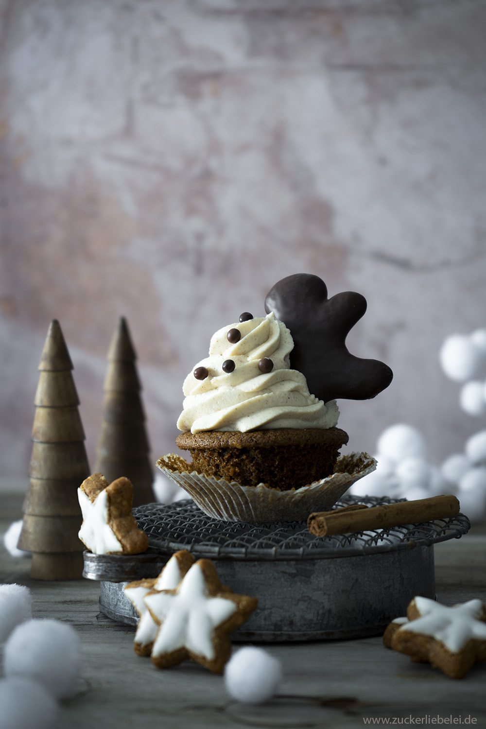 Lebkuchen Cupcakes mit Zimt Topping