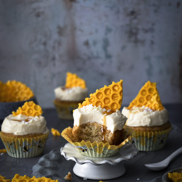 Lio's honigsüße Bienchen Cupcakes | honey bee Cupcakes