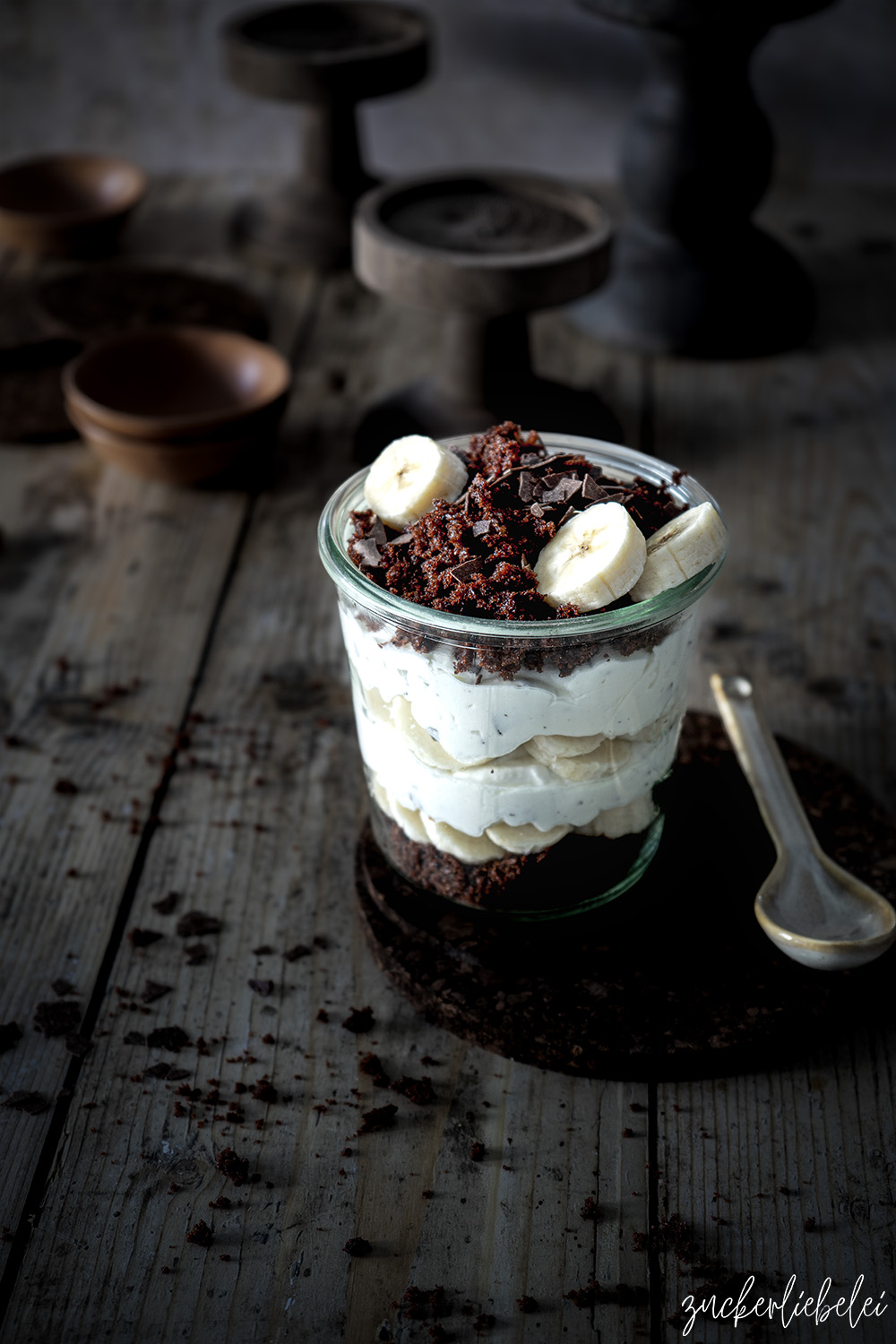 Maulwurfkuchen zum Löffeln im Glas