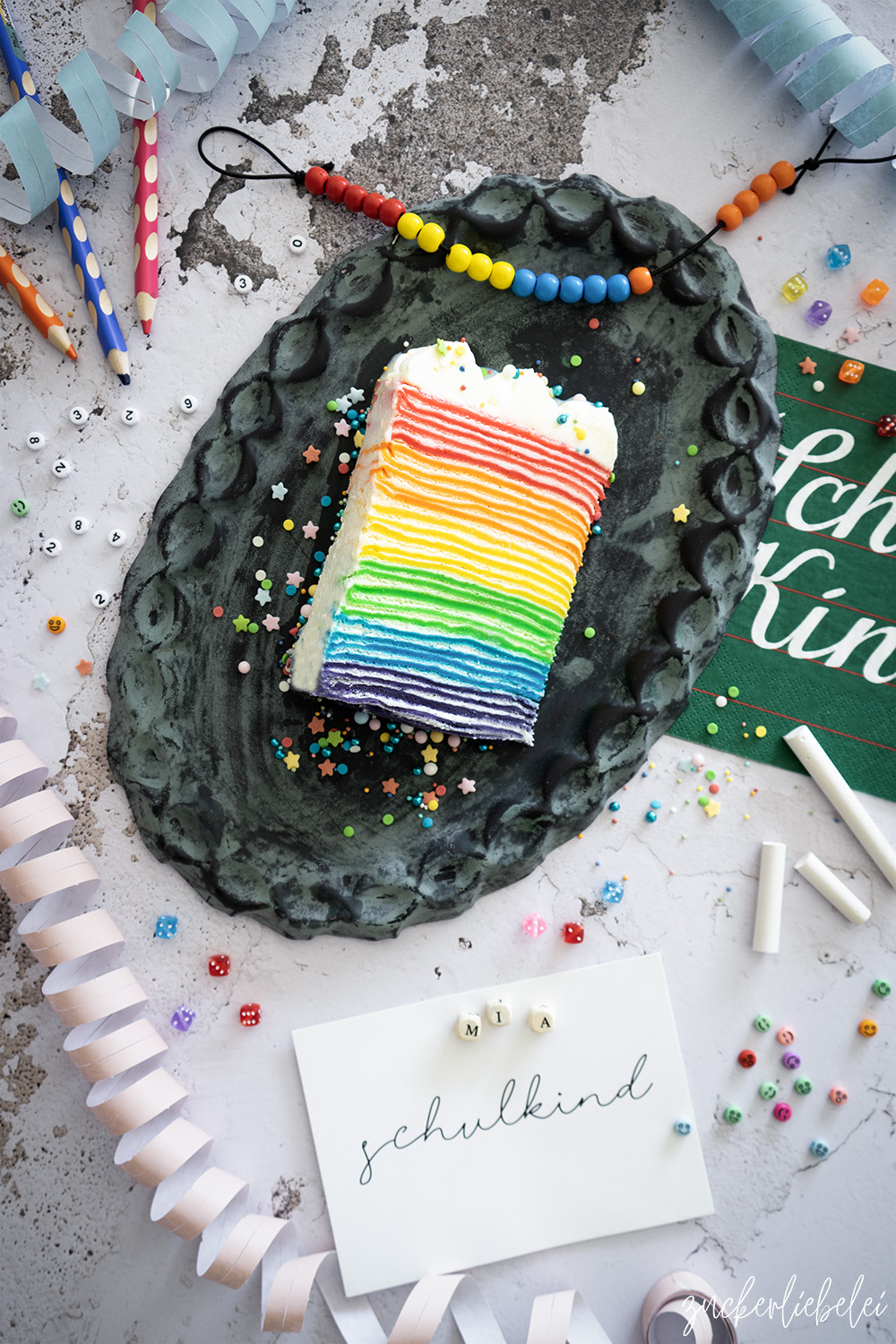 Mia's Regenbogen Crêpe Torte zur Einschulung | Rainbow Crêpe Cake