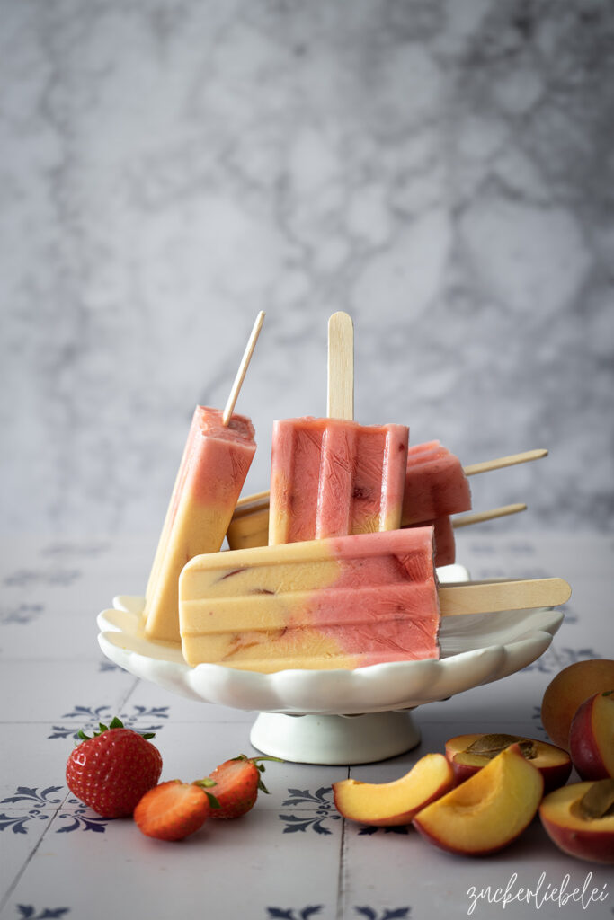 Nektarinen Erdbeer Smoothie Eis am Stiel | zuckerliebelei