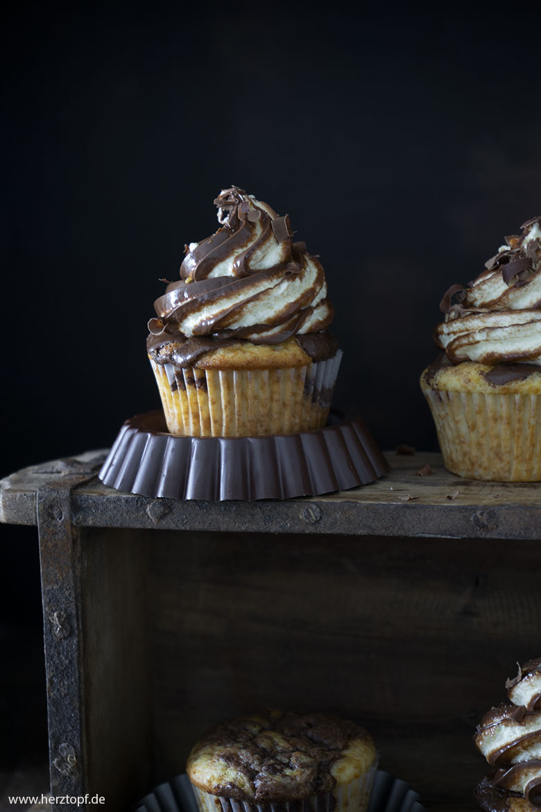 Nutella Swirl Cupcakes