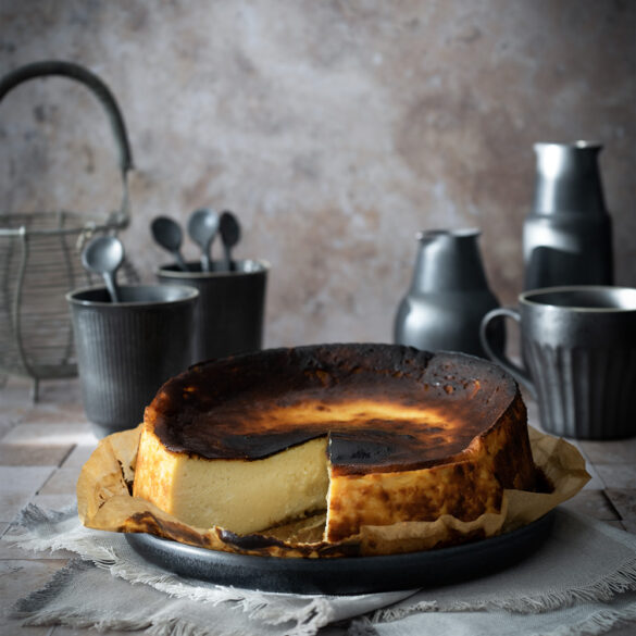 Große San Sebastian Cheesecake Liebe