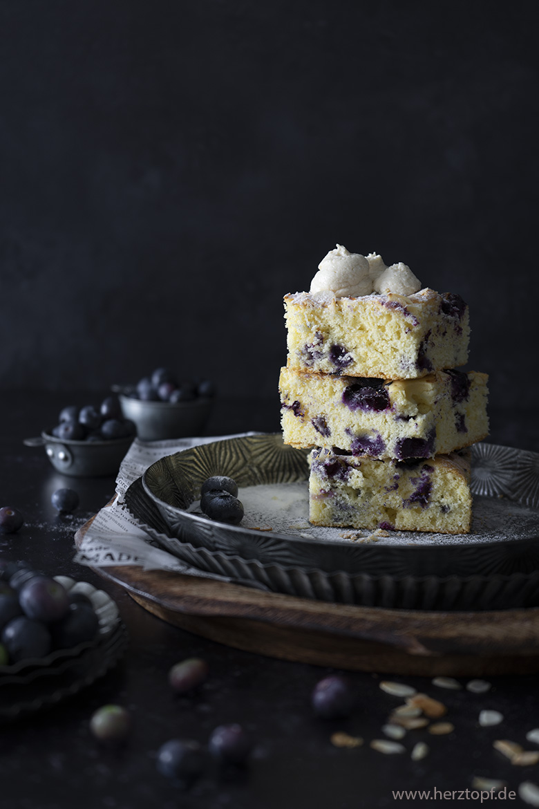 Schneller Blaubeeren-Orangenkuchen vom Blech