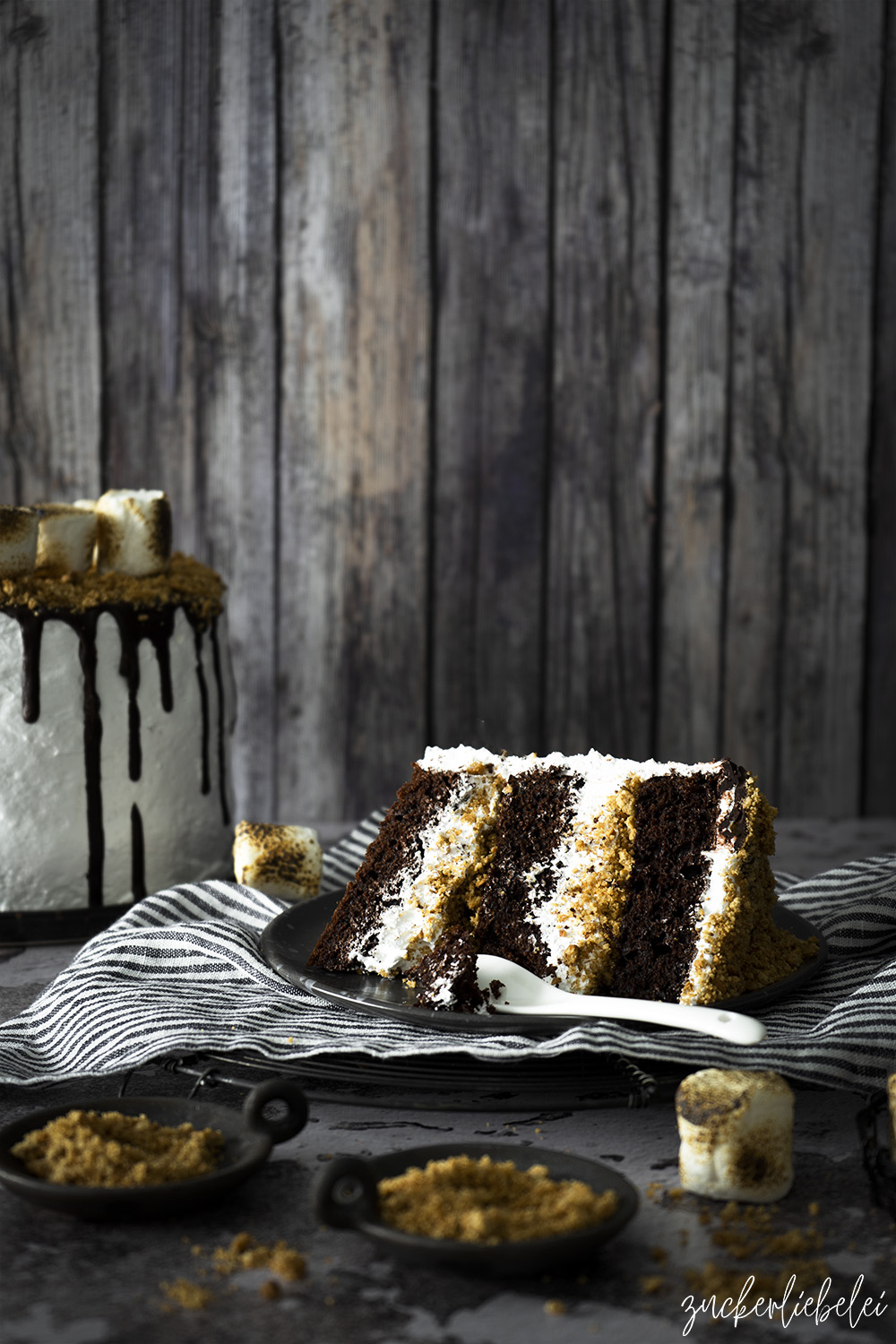 Sammy's S'mores Cake zum 10. Geburtstag