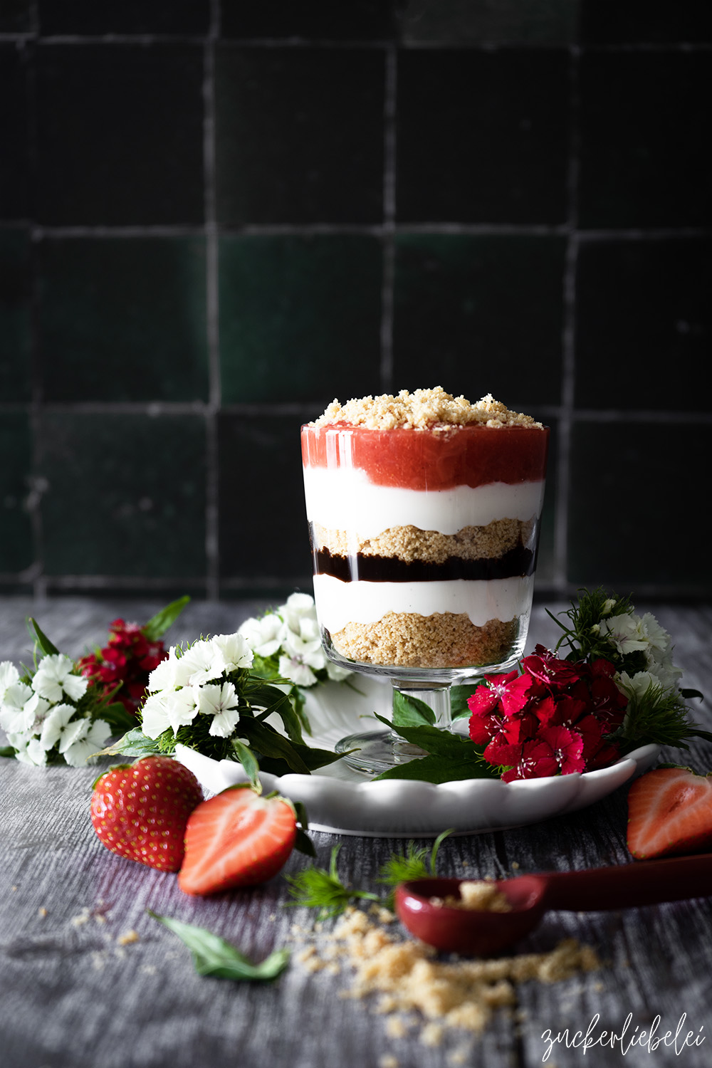 Strawberry Cheesecake Dessert im Glas