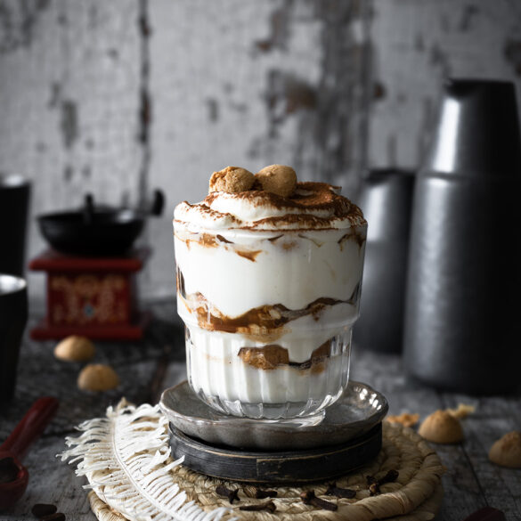 Vanille Chai Latte Tiramisu im Glas