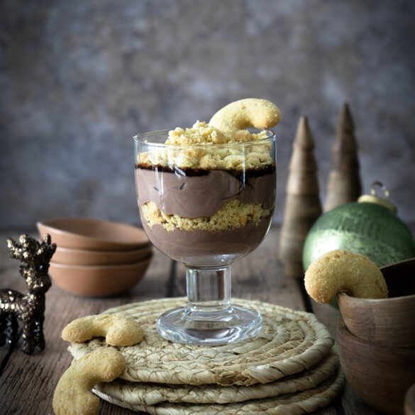 Vanillekipferl Dessert mit Schokoladen-Puddingcreme